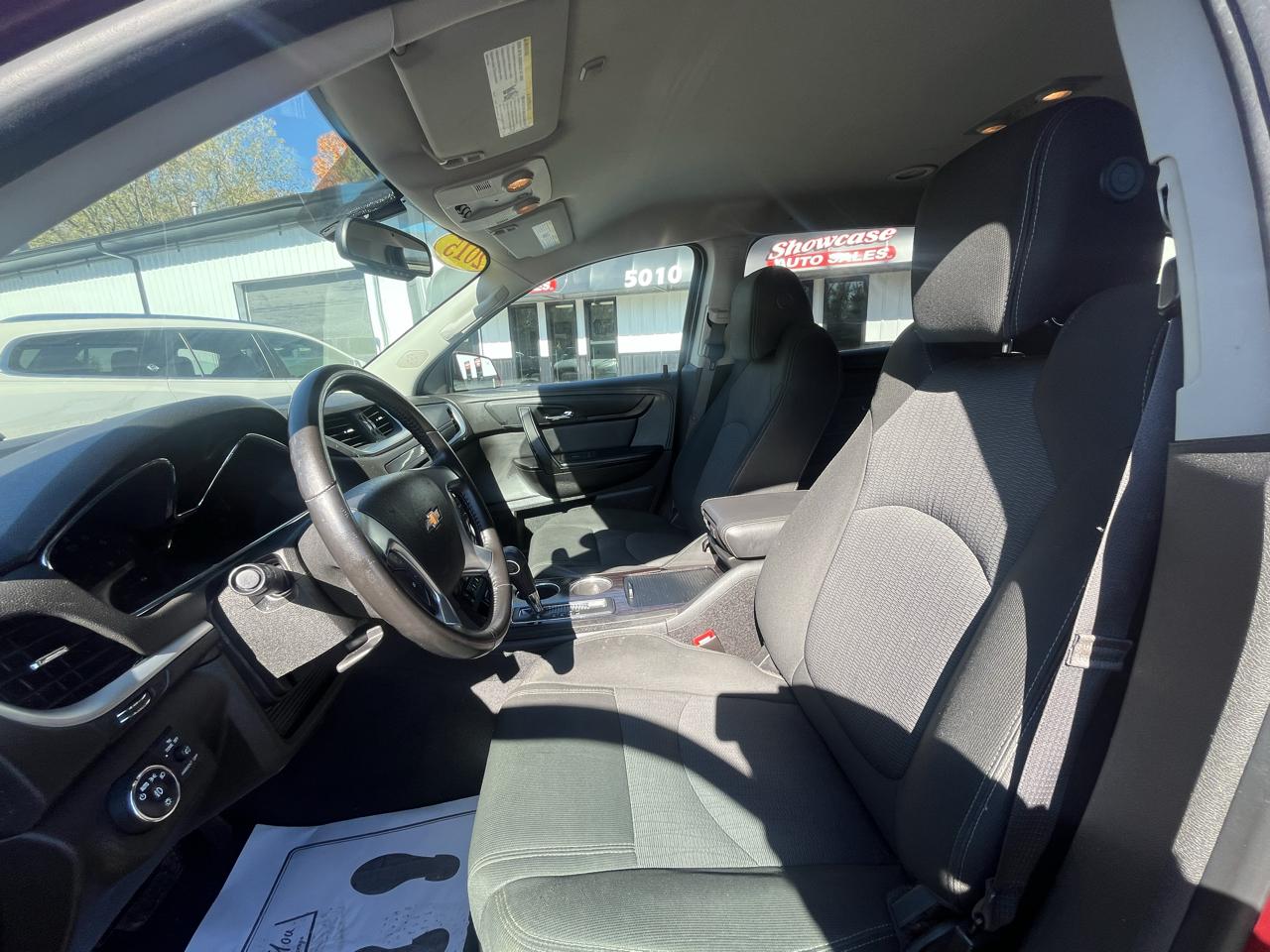 Chevrolet Traverse AWD 4dr LT w/2LT 2015