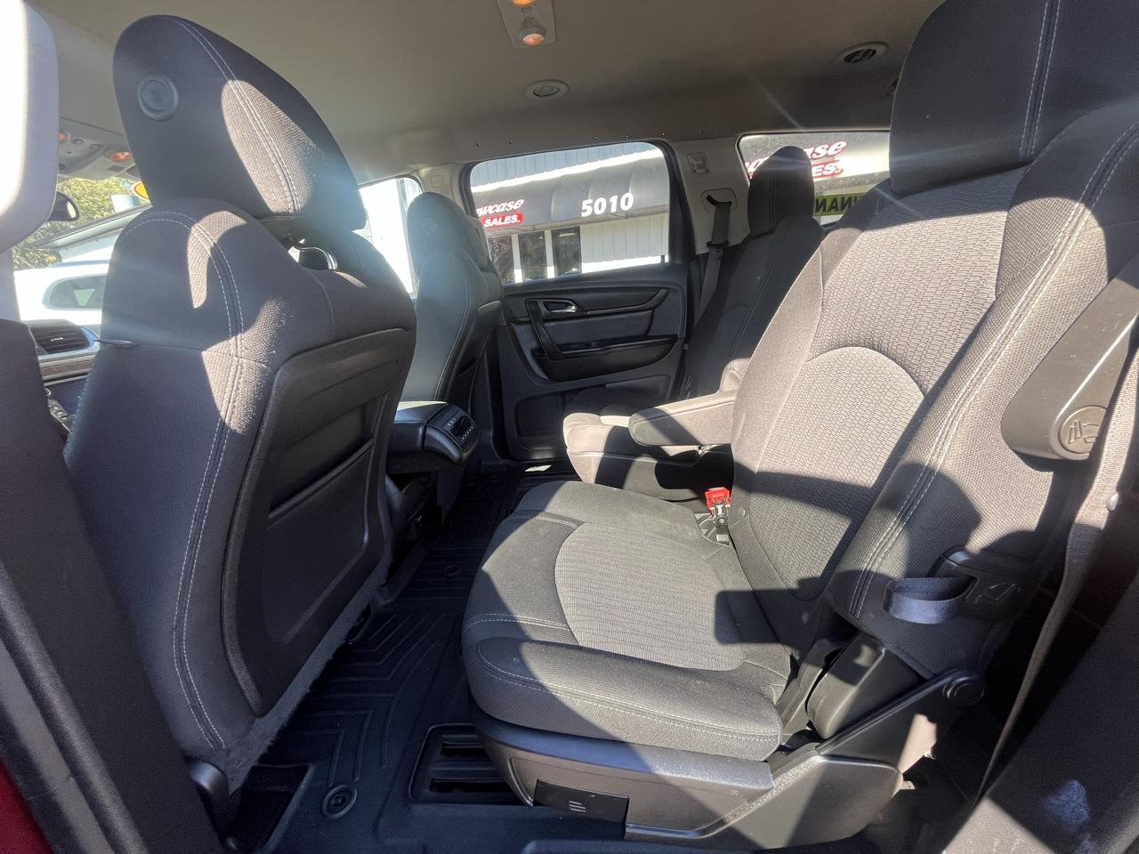 Chevrolet Traverse AWD 4dr LT w/2LT 2015