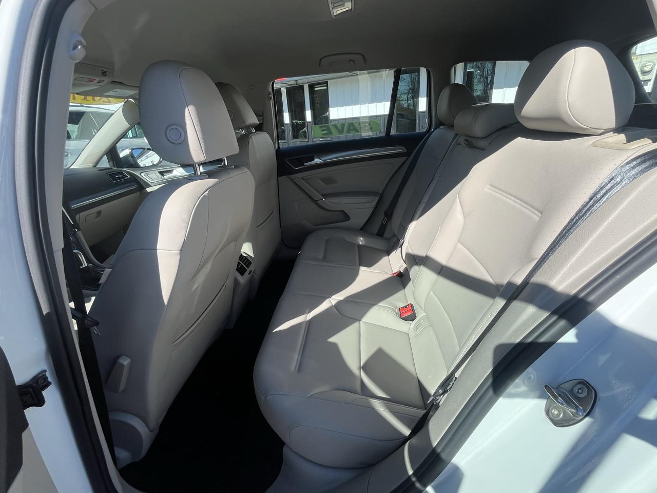 Volkswagen Golf Alltrack 1.8T SEL DSG 2017