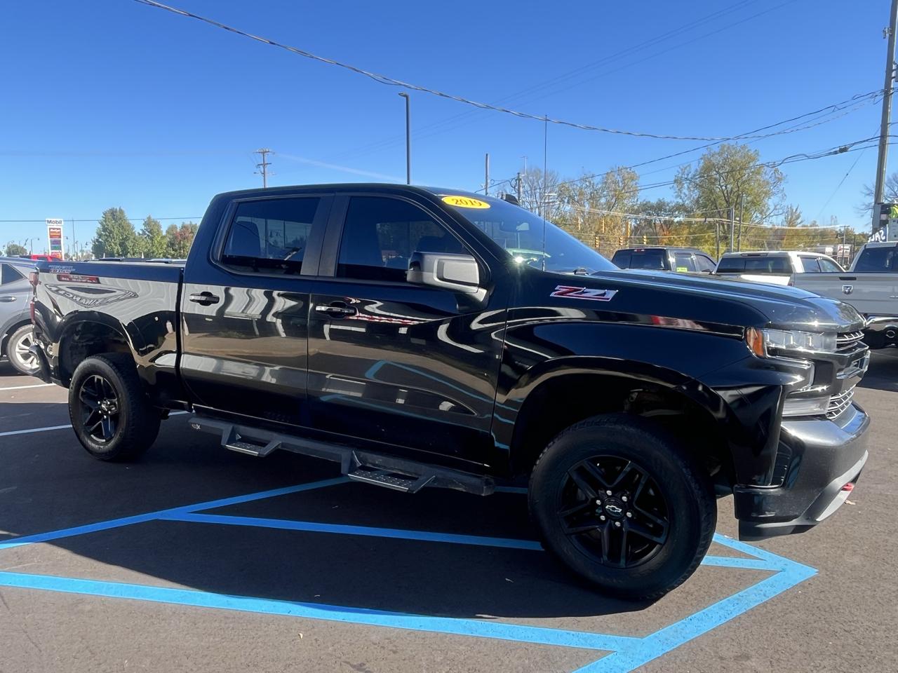 Chevrolet Silverado 1500 4WD Crew Cab 147" LT Trail Boss 2019