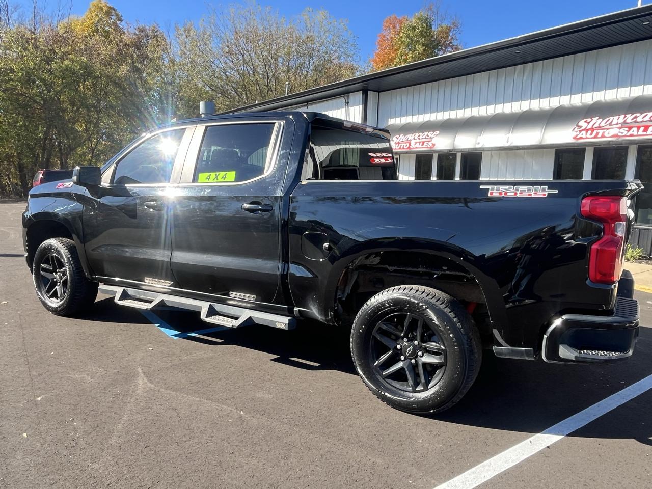 Chevrolet Silverado 1500 4WD Crew Cab 147" LT Trail Boss 2019