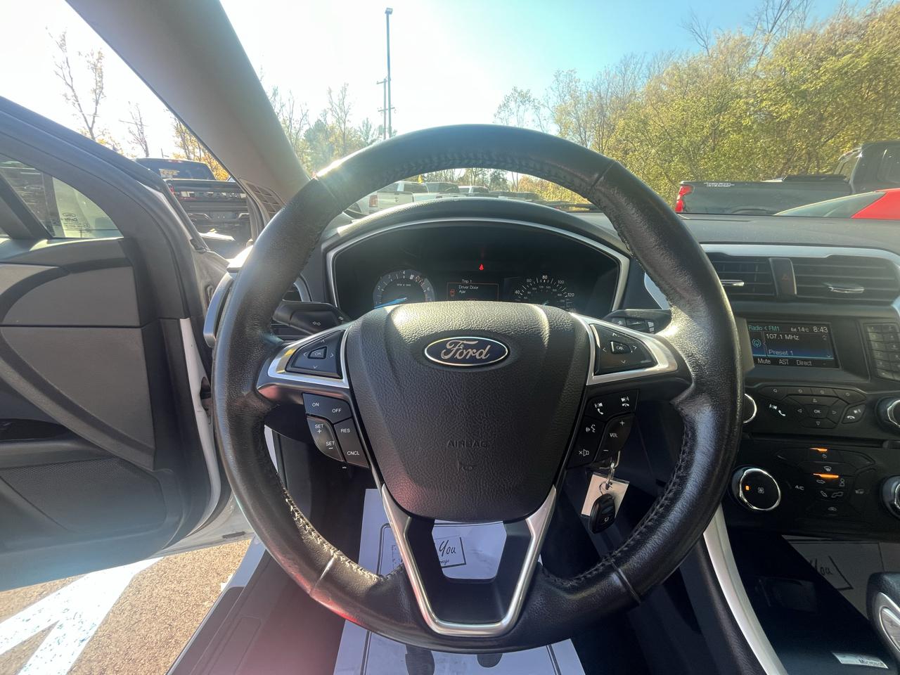 Ford Fusion 4dr Sdn SE FWD 2014