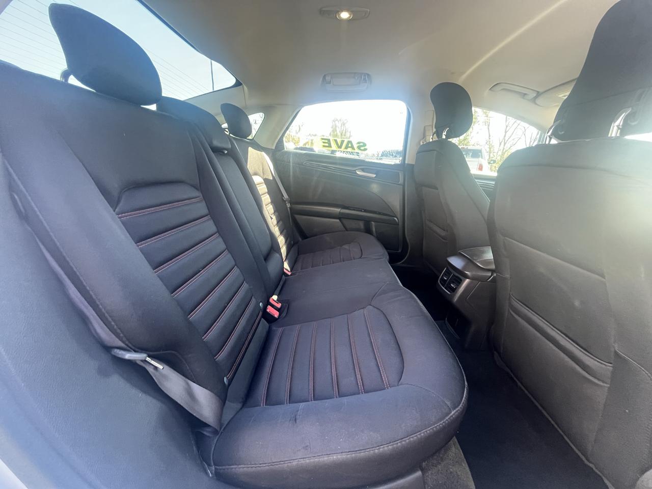Ford Fusion 4dr Sdn SE FWD 2014