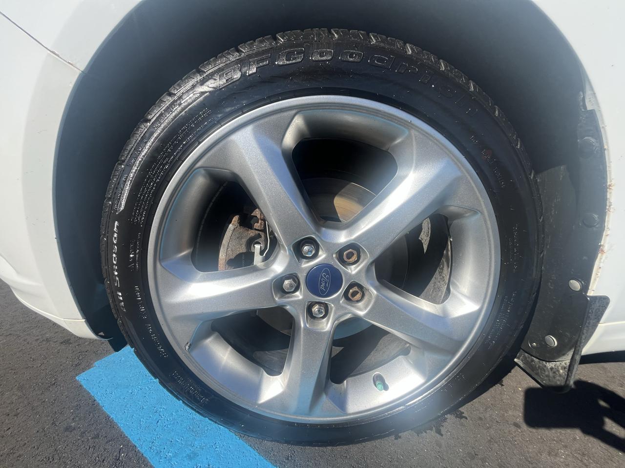 Ford Fusion 4dr Sdn SE FWD 2014