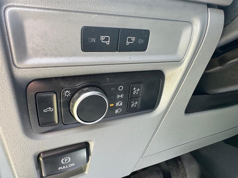 Ford F-150 XL SuperCab 8-ft. Bed 4WD 2023
