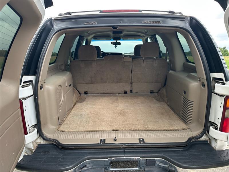 Chevrolet Tahoe 2WD 2003