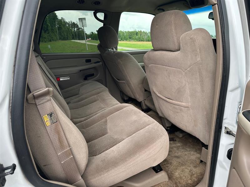 Chevrolet Tahoe 2WD 2003