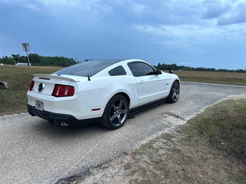 Ford Mustang GT Coupe 2012