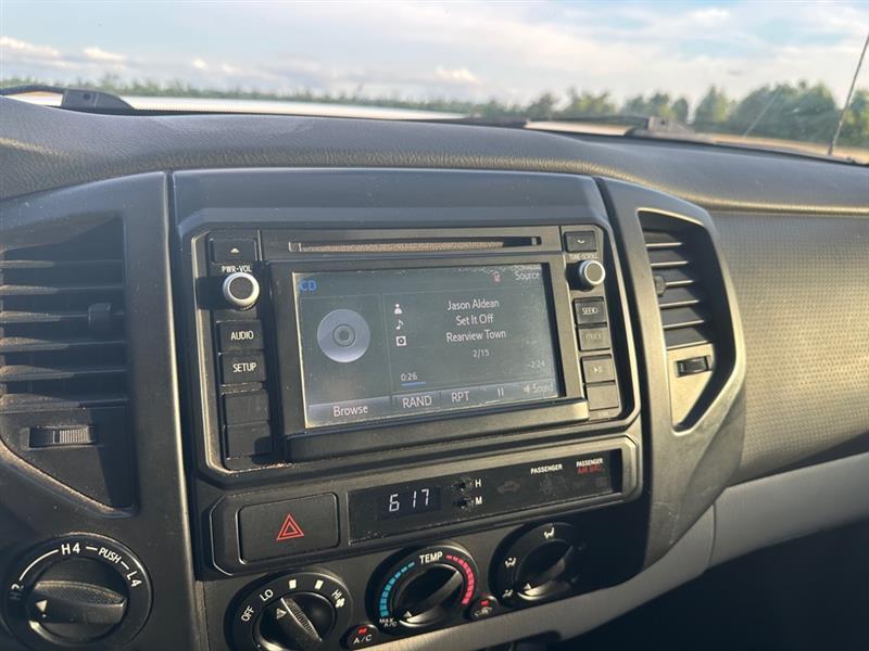 Toyota Tacoma Regular Cab I4 5MT 4WD 2014