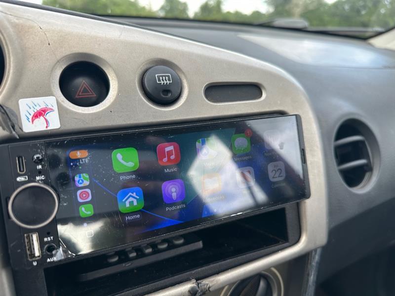Pontiac Vibe Base 2004
