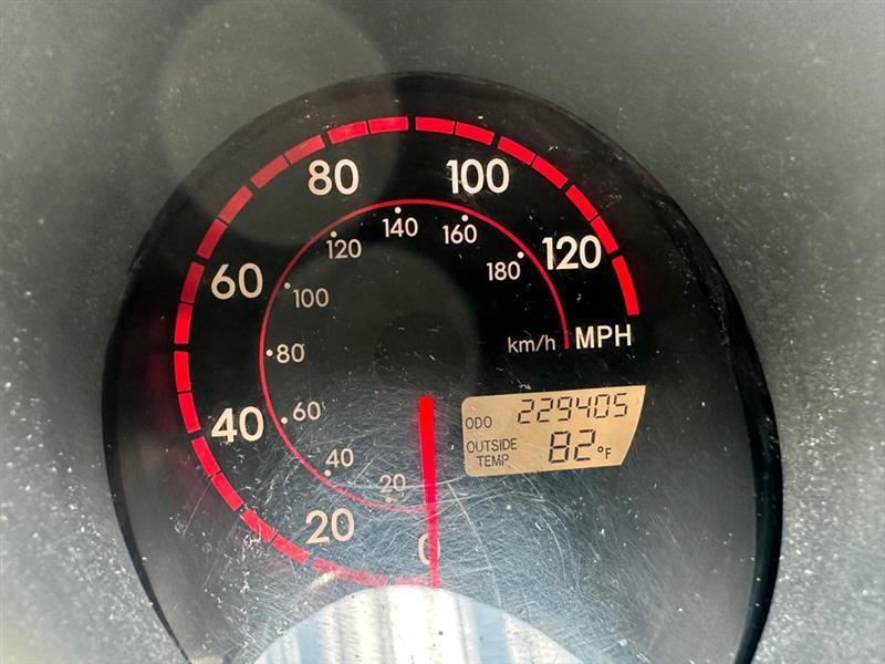 Pontiac Vibe Base 2004