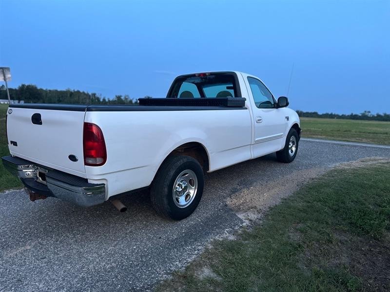 Ford F-150 WS Reg. Cab Long Bed 2WD 1999
