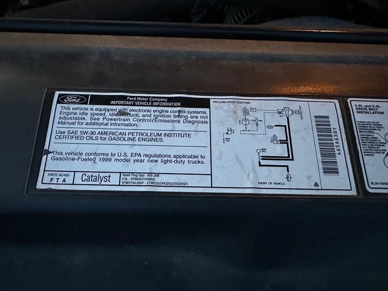 Ford F-150 WS Reg. Cab Long Bed 2WD 1999