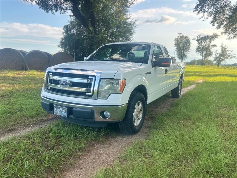 Ford F-150 XL SuperCab 8-ft. Bed 2WD 2013