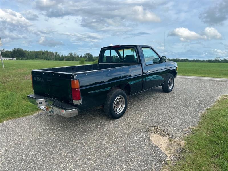 Nissan Pickup XE Reg. Cab 2WD 1994