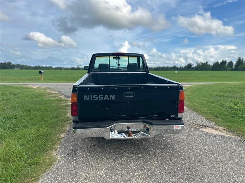 Nissan Pickup XE Reg. Cab 2WD 1994