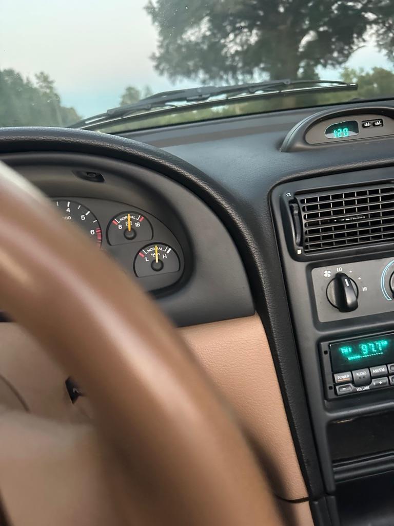 Ford Mustang GT convertible 1994