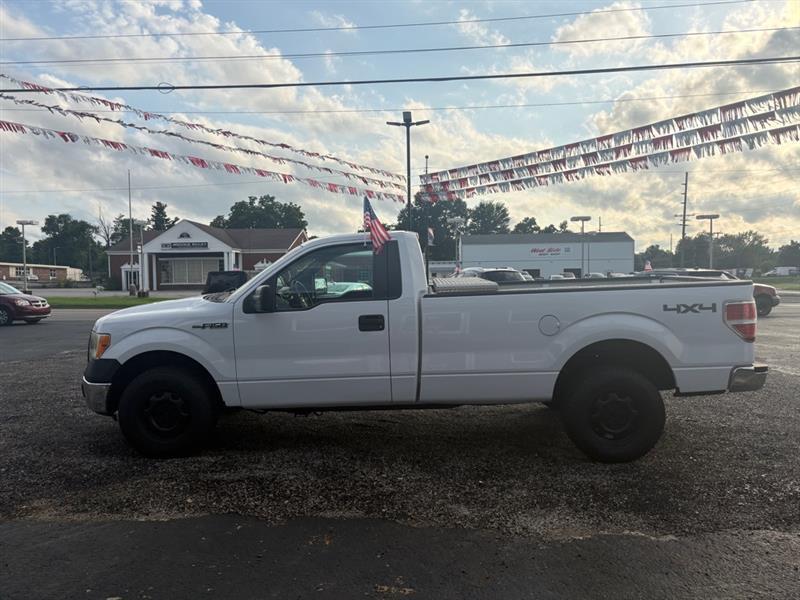 2011 Ford F-150 XL 8-ft. Bed 4WD