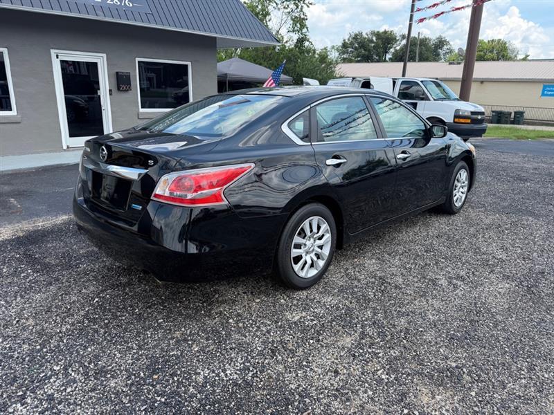 Nissan Altima 2.5 S 2013