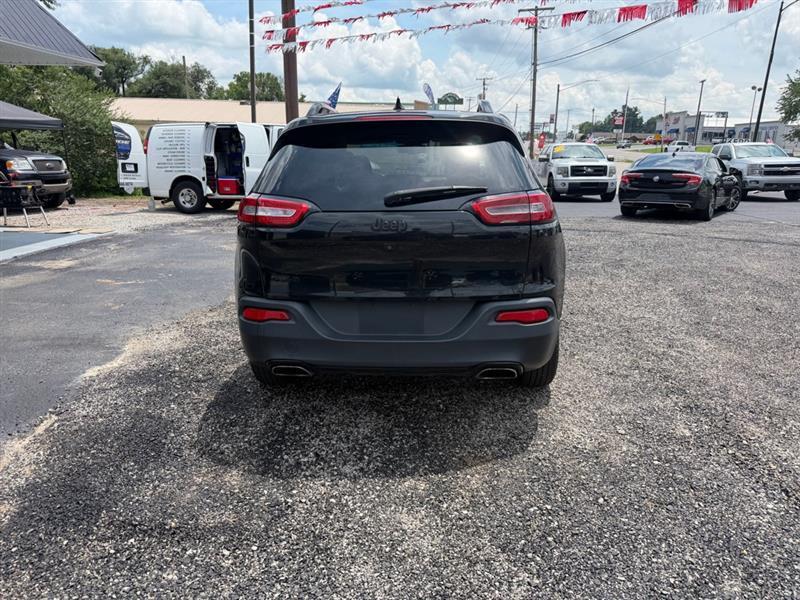 Jeep Cherokee Latitude 4WD 2015