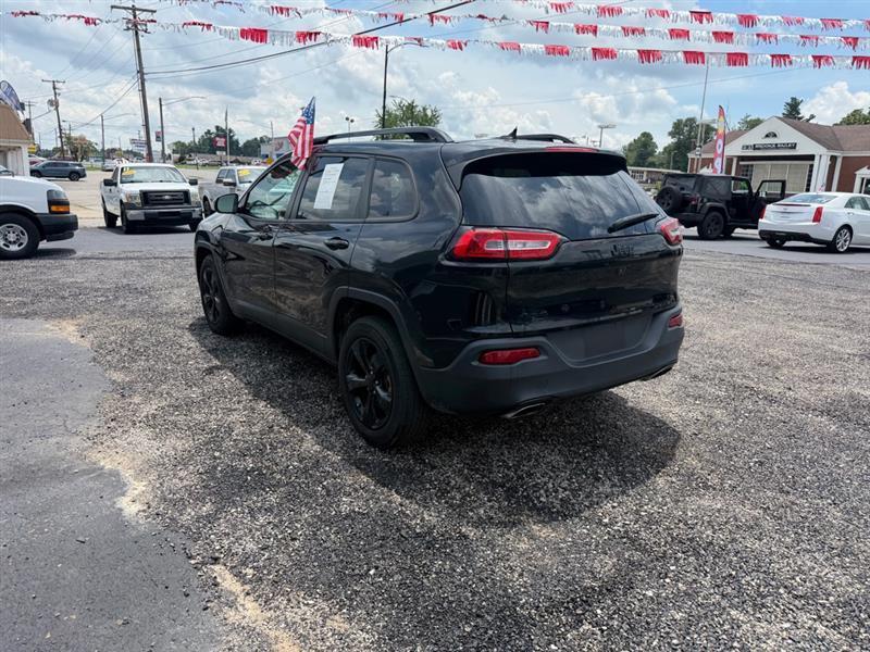 Jeep Cherokee Latitude 4WD 2015