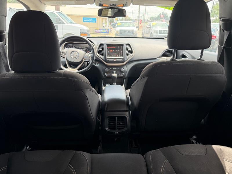 Jeep Cherokee Latitude 4WD 2015