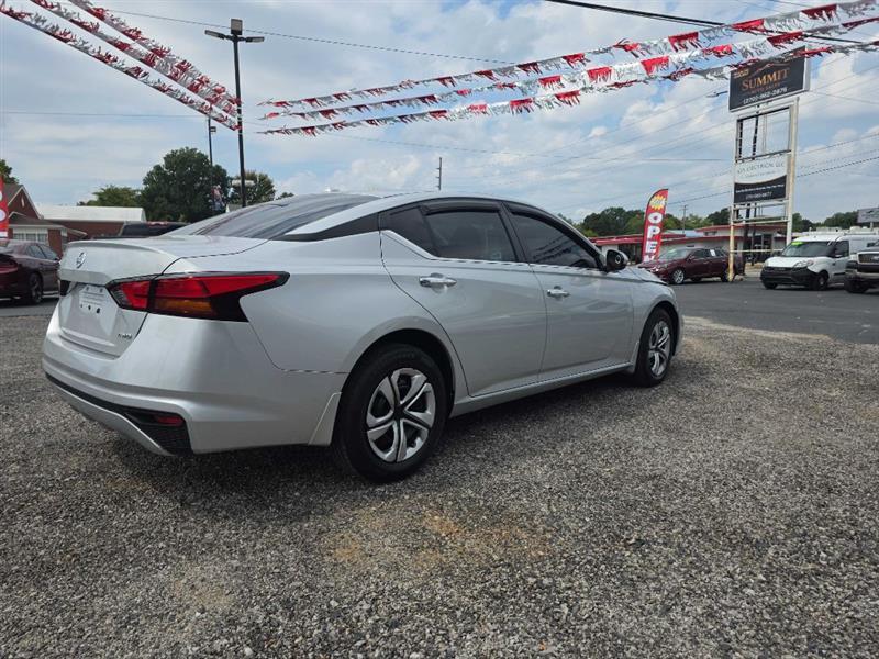 Nissan Altima 2.5 S AWD 2020