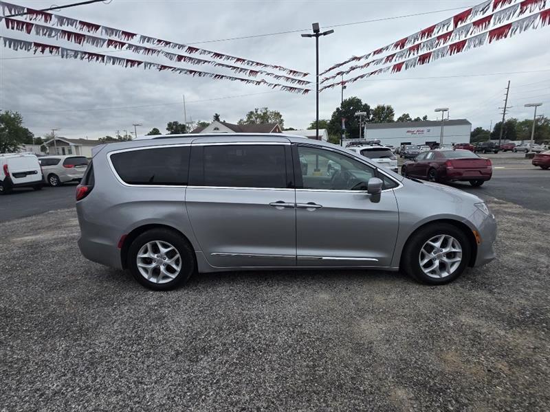Chrysler Pacifica Touring-L 2018