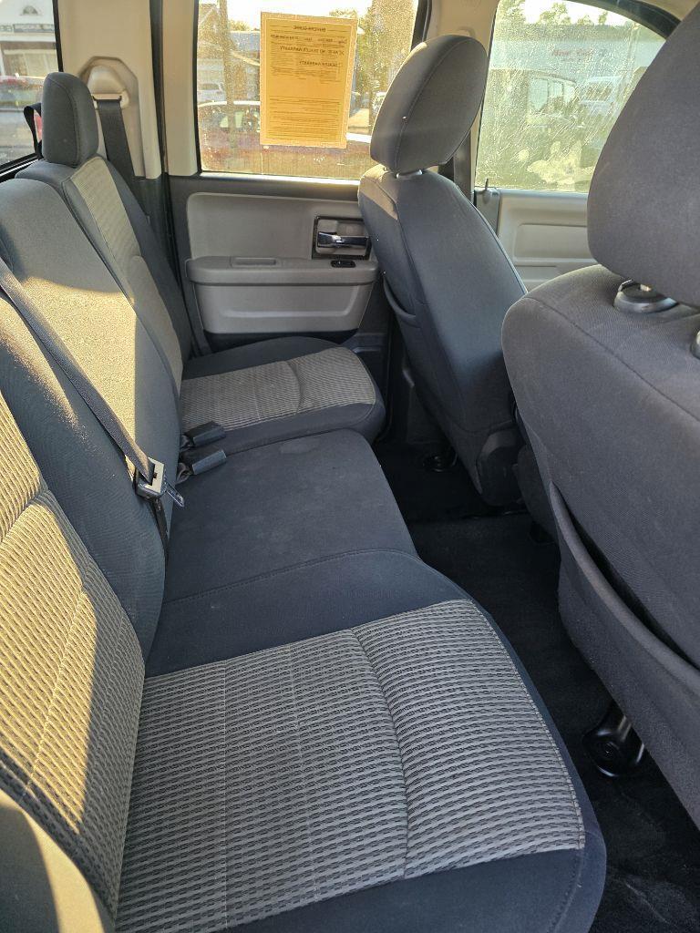 RAM 1500 ST Quad Cab 2WD 2010