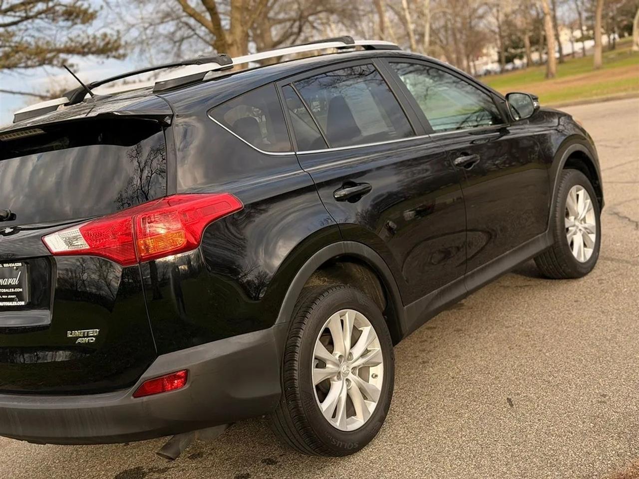 Toyota RAV4 Limited AWD 2014