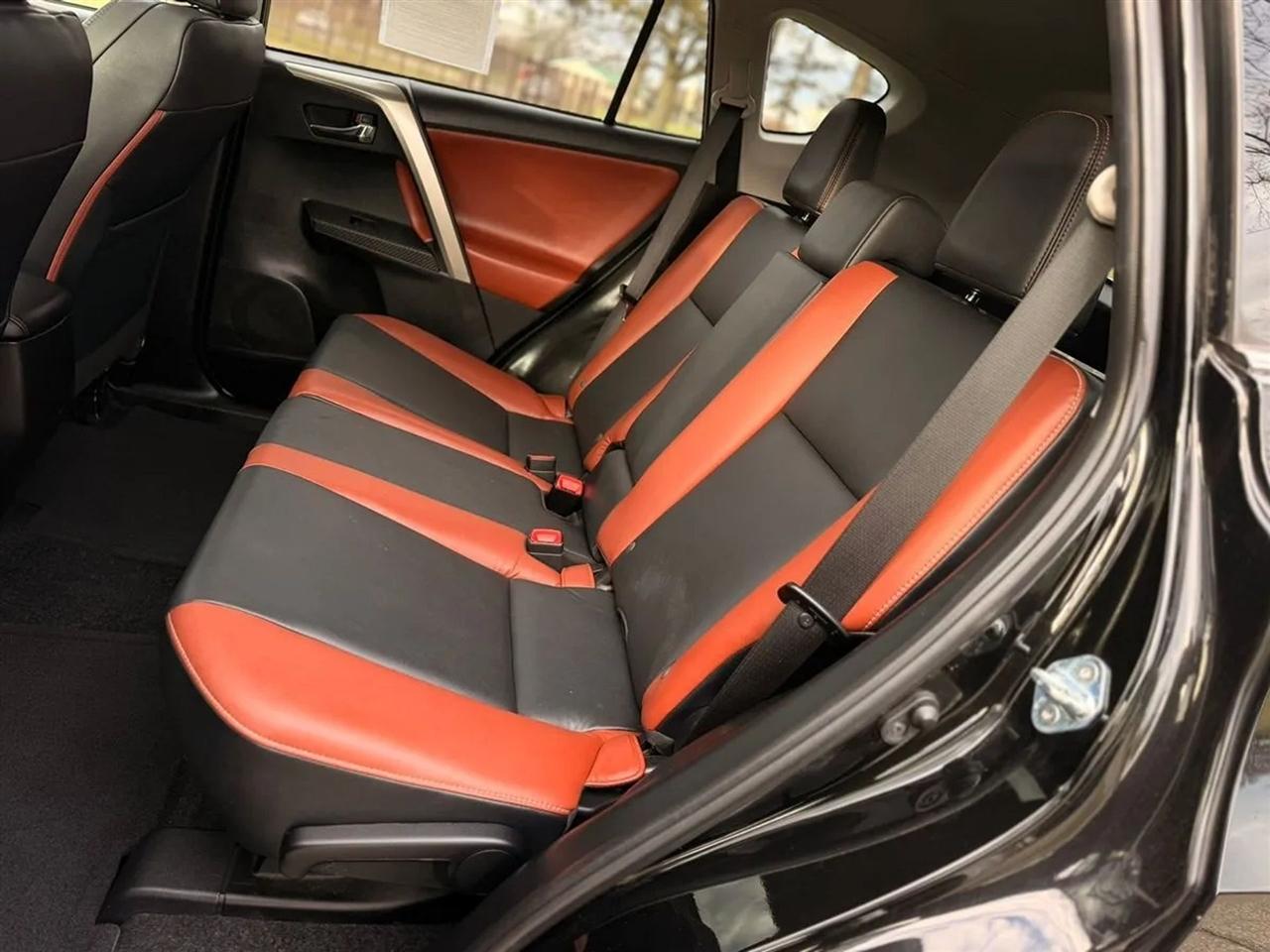 Toyota RAV4 Limited AWD 2014