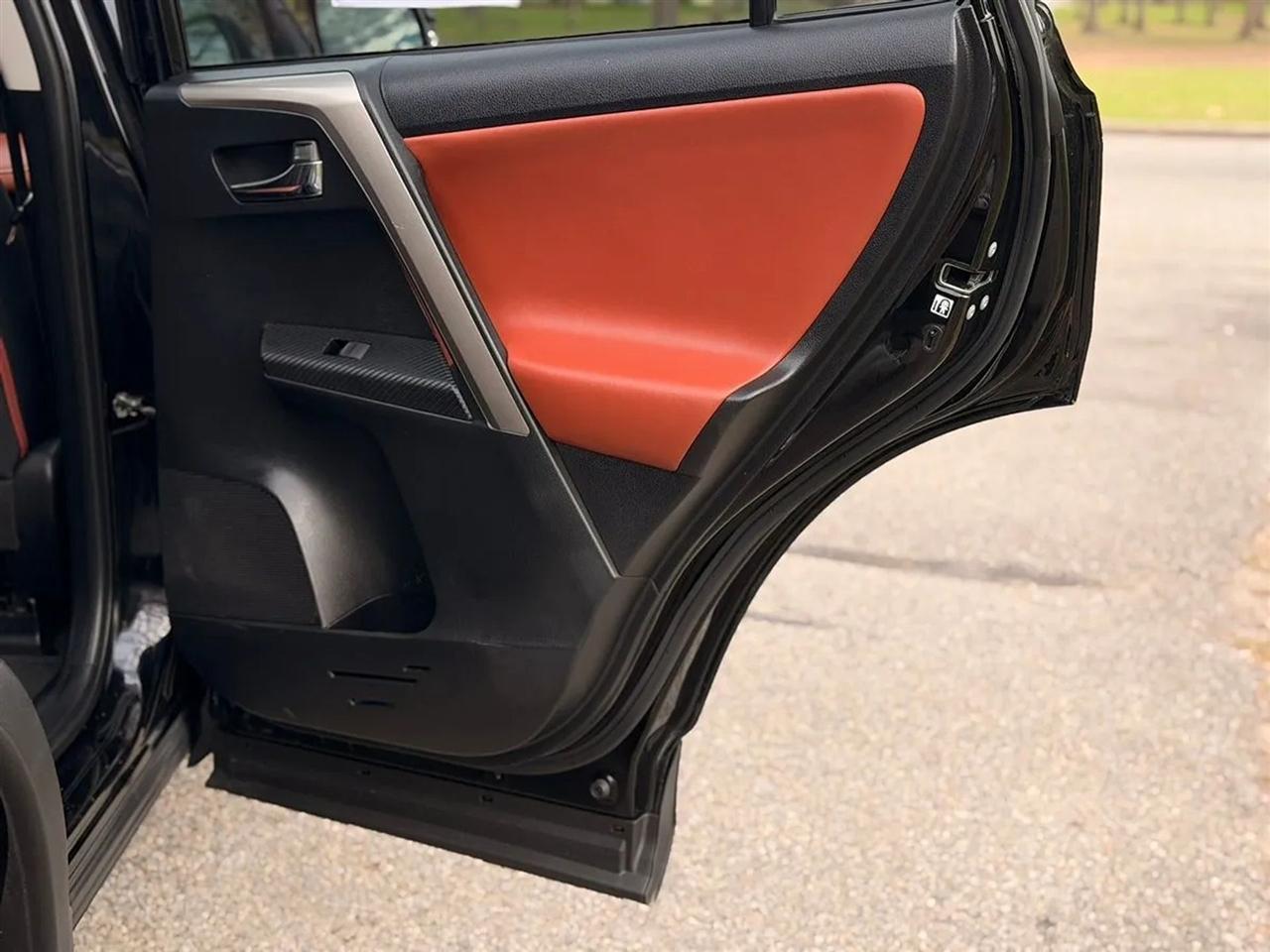 Toyota RAV4 Limited AWD 2014