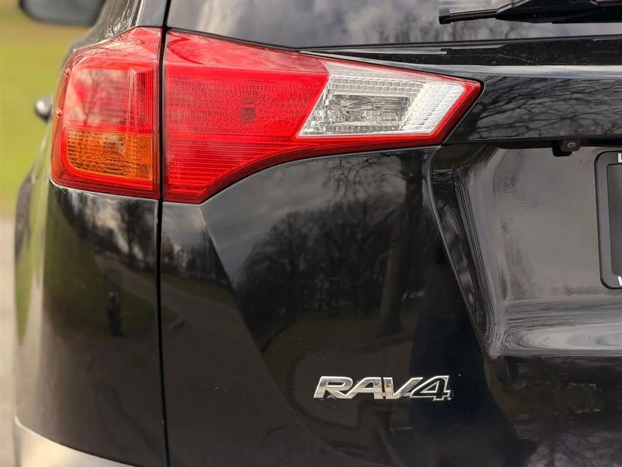 Toyota RAV4 Limited AWD 2014