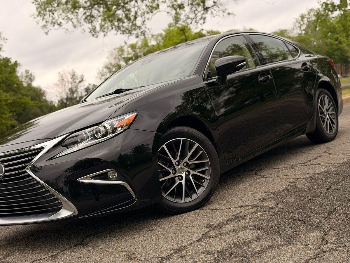 Lexus ES 350  2016