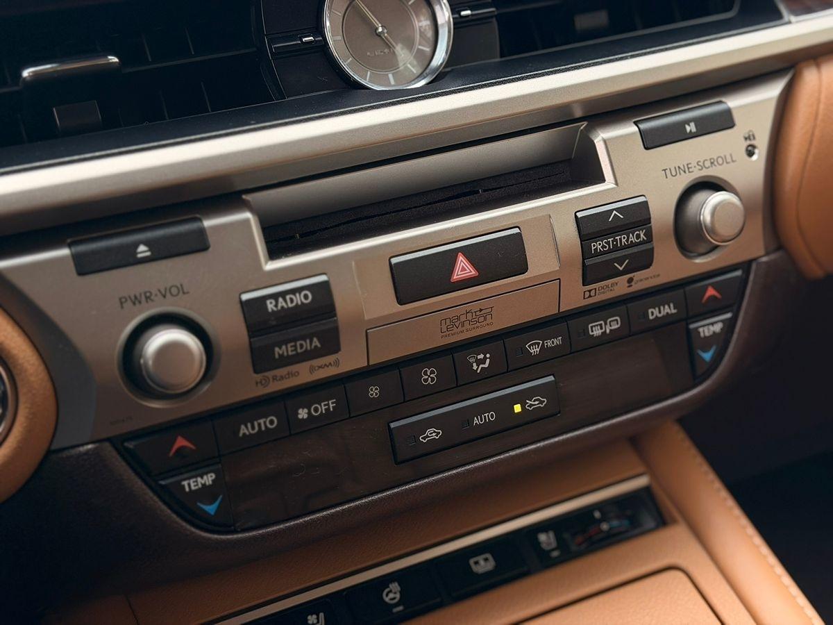 Lexus ES 350  2016