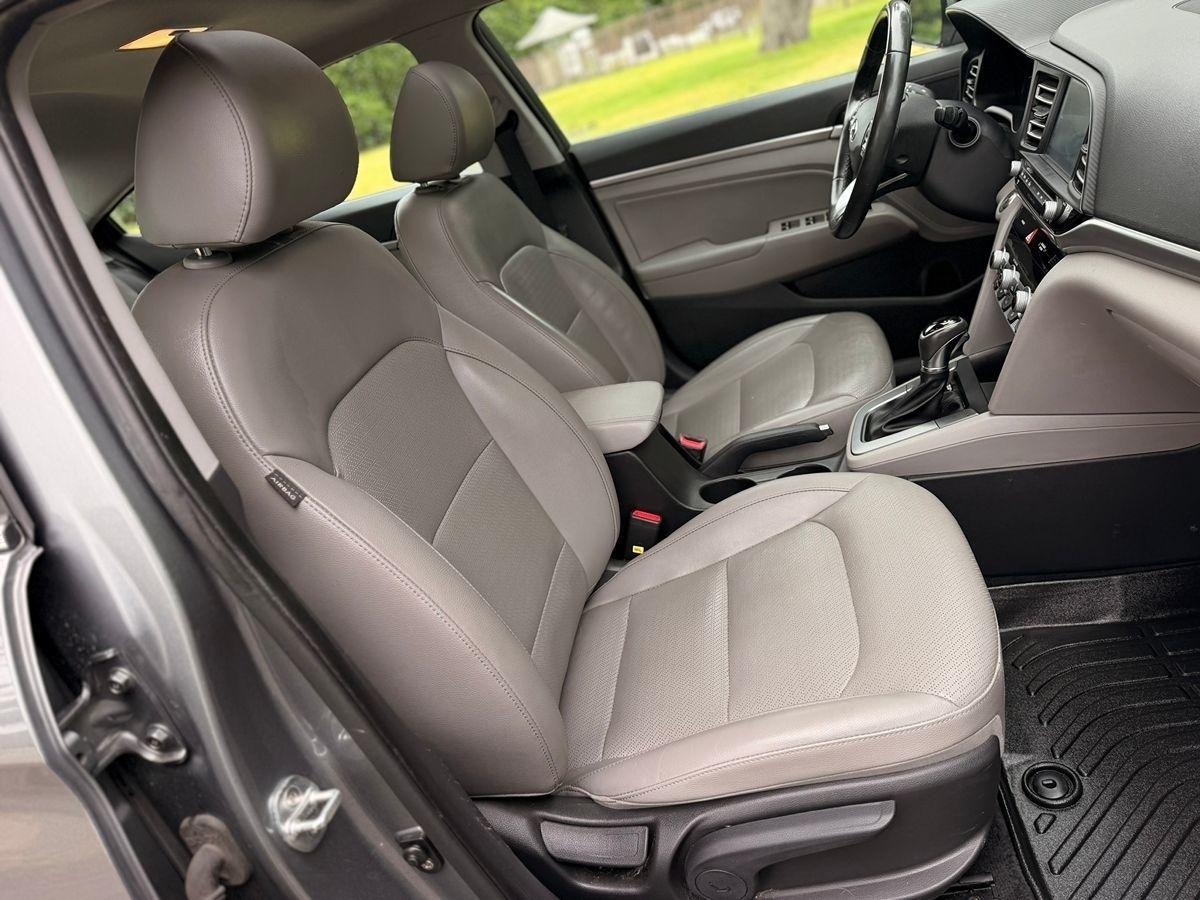 Hyundai Elantra  2019