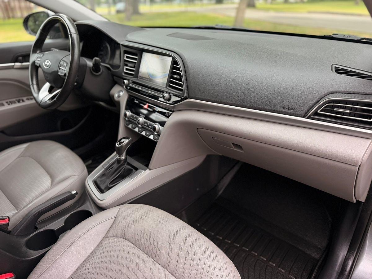 Hyundai Elantra  2019
