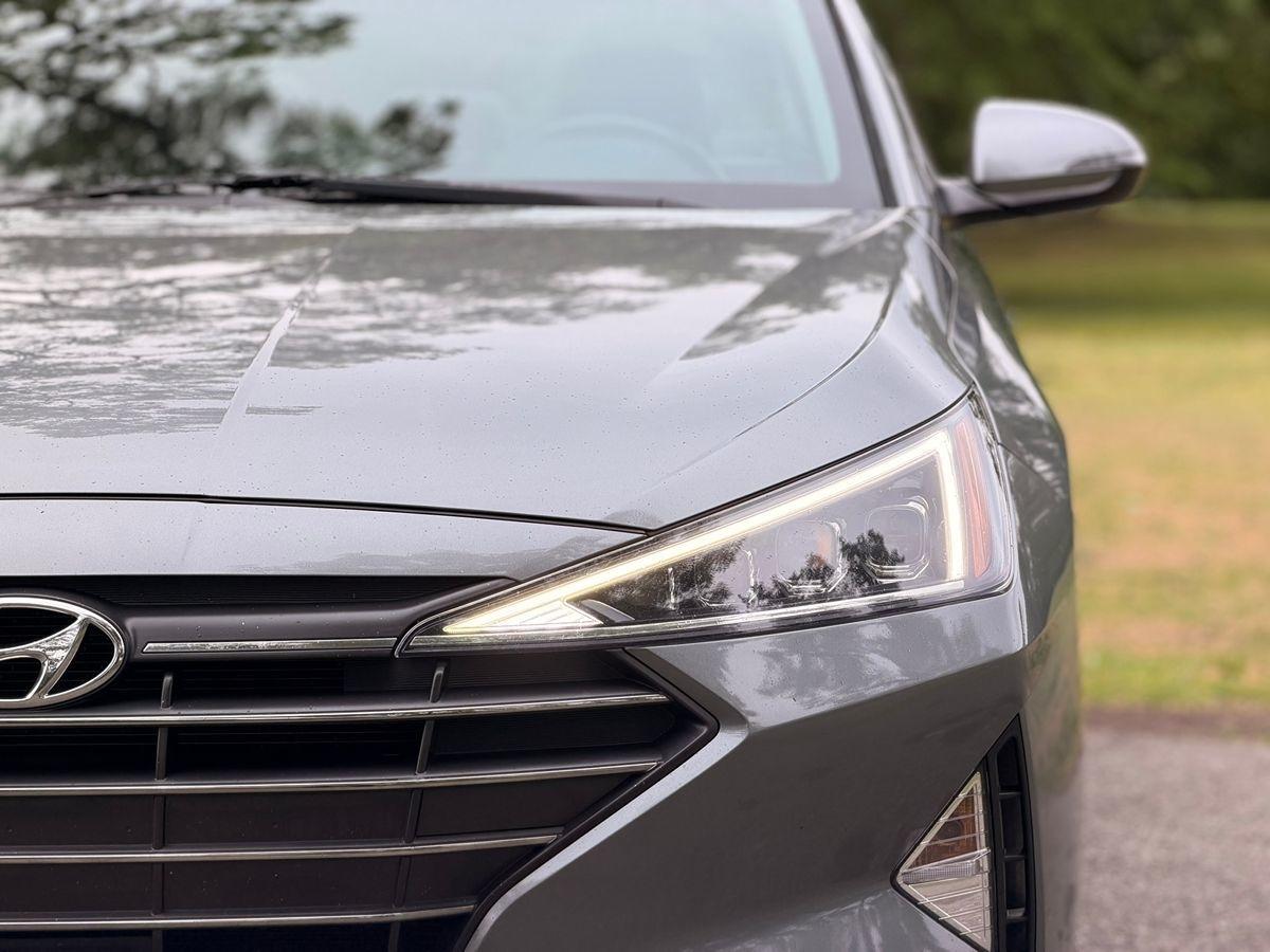 Hyundai Elantra  2019
