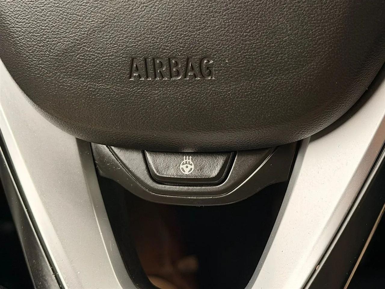 BMW 3-Series 330i xDrive 2019