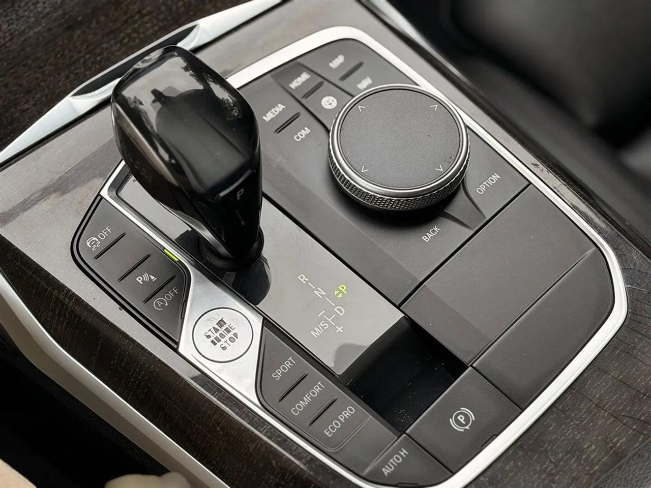 BMW 3-Series 330i xDrive 2019