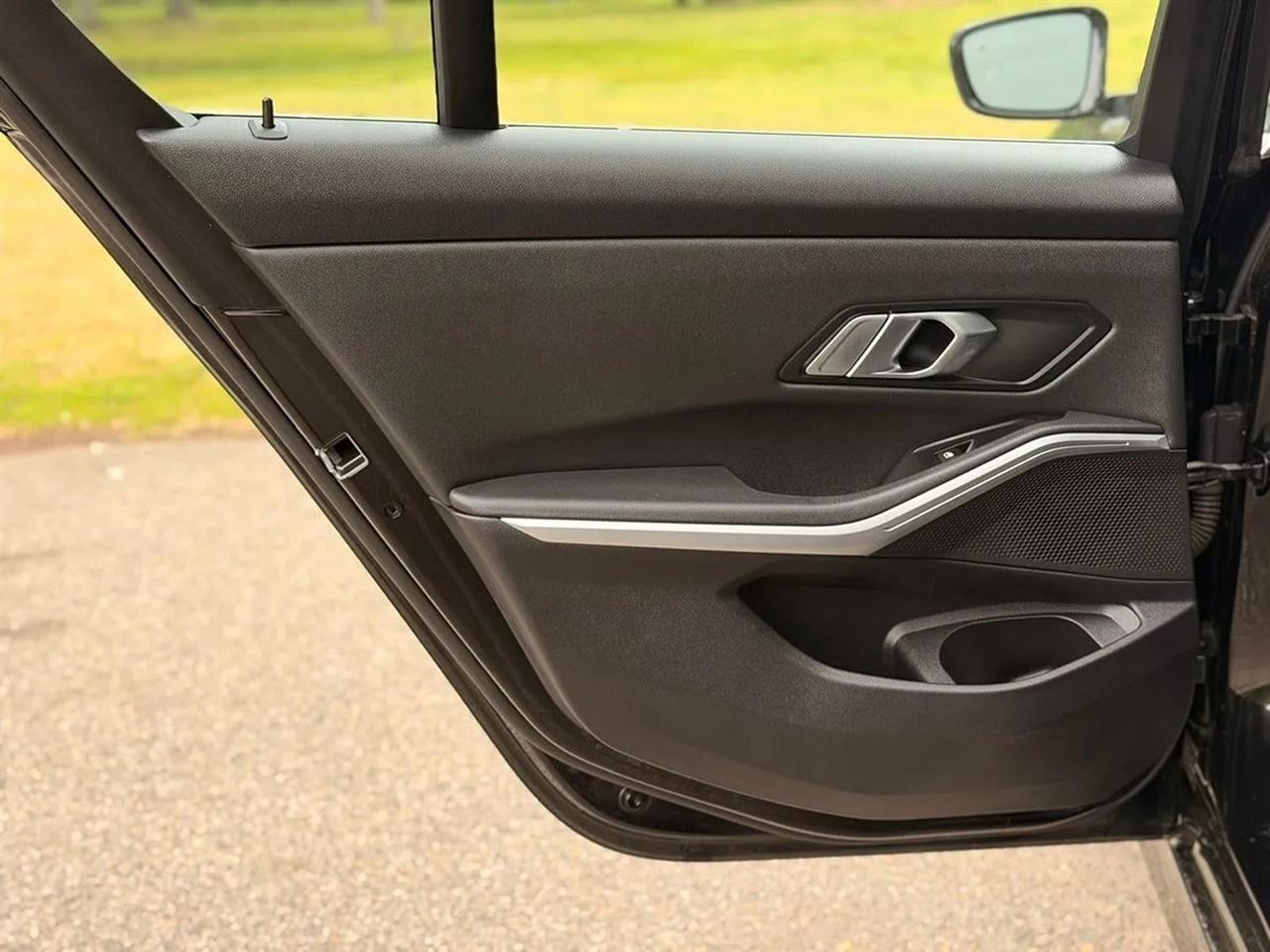 BMW 3-Series 330i xDrive 2019