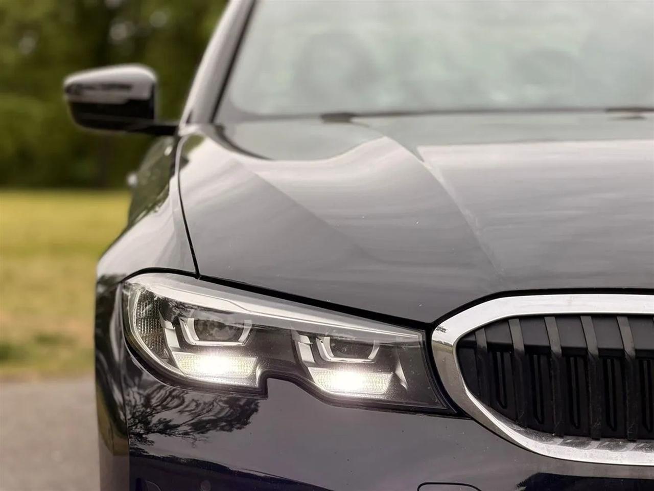 BMW 3-Series 330i xDrive 2019