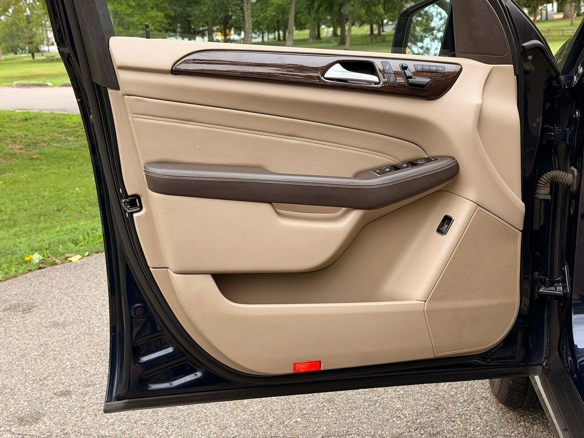 Mercedes-Benz M-Class  2014
