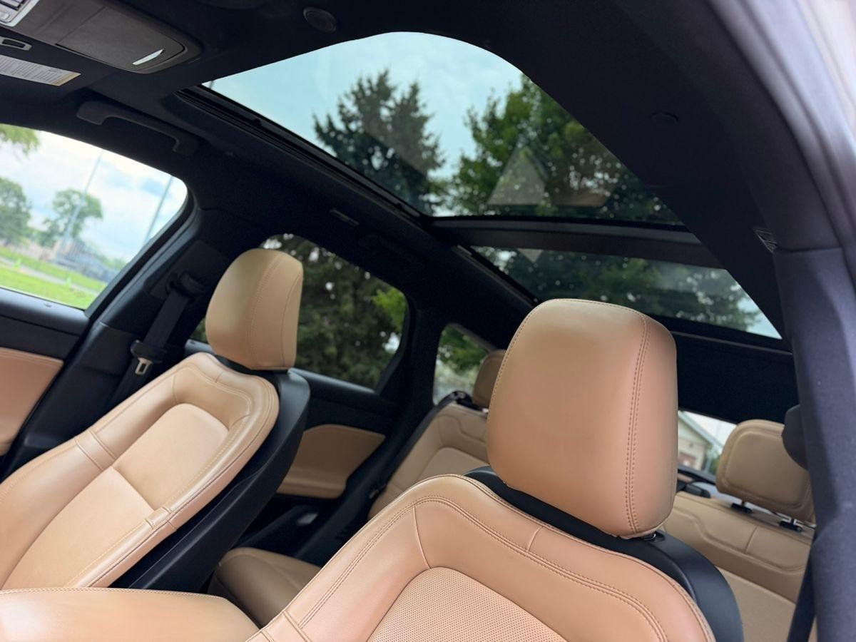 Lincoln Corsair  2021