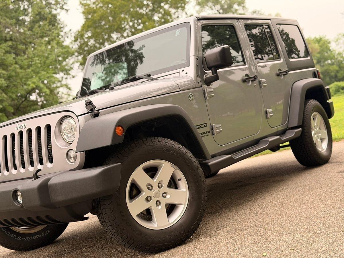 Jeep Wrangler  2017