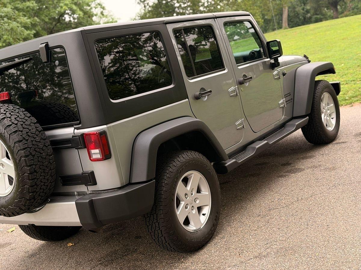 Jeep Wrangler  2017