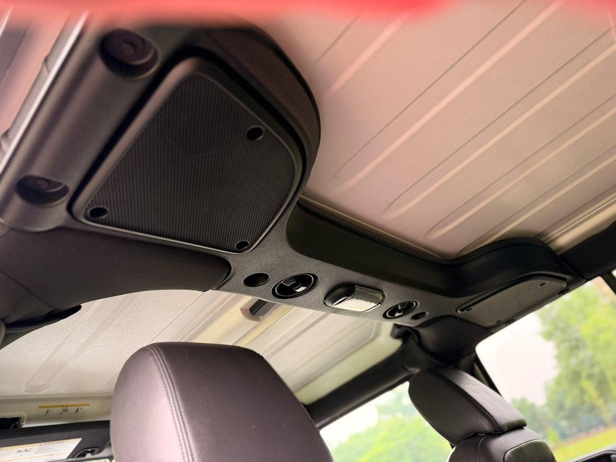 Jeep Wrangler  2017