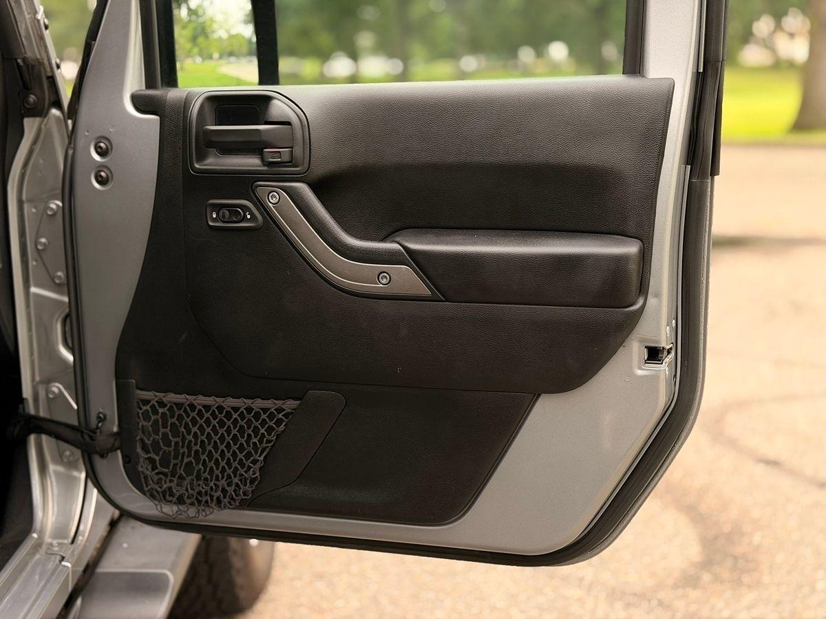 Jeep Wrangler  2017