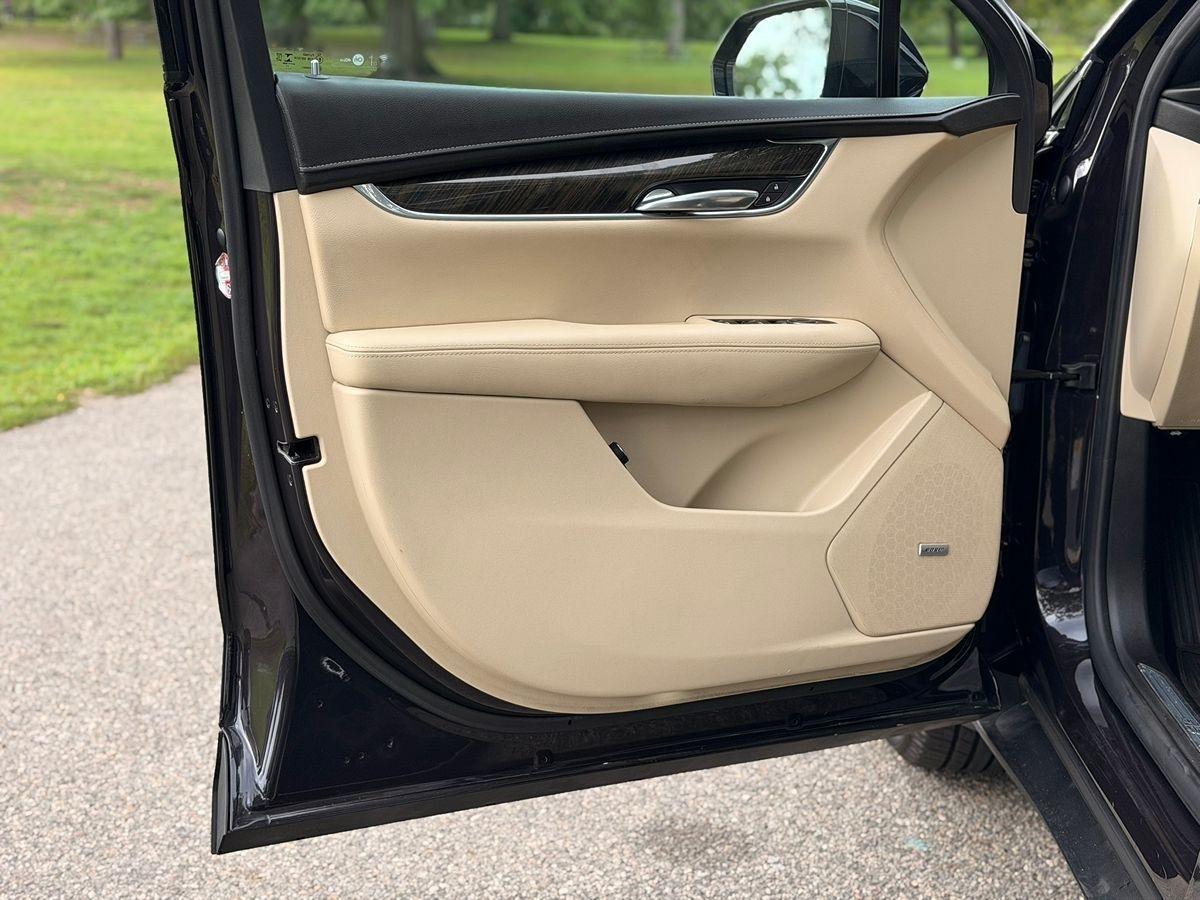 Cadillac XT5  2018