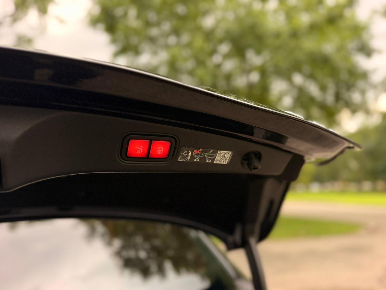 Mercedes-Benz E-Class  2023